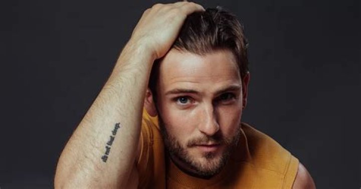 Travis Nelson Wikipedia, Biography, Age, Height, Girlfriend, Instagram