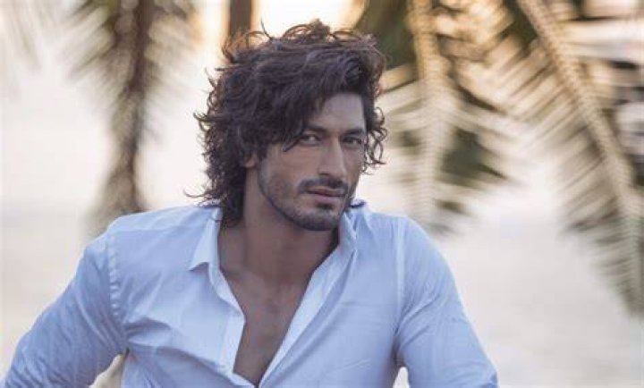 Vidyut Jamwal Net Worth: Details About Movie, Career, Assets, Age, Income - SarkariResult