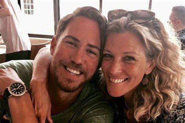 Wes Ramsey is not Married to Wife. Dating Girlfriend: Laura Wright. Dating History