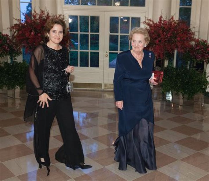 
Who Are Alice Patterson Albright and Katherine Medill Albright? Madeleine Albright Daughters Today As The First Female Secretary of State Passed Away 