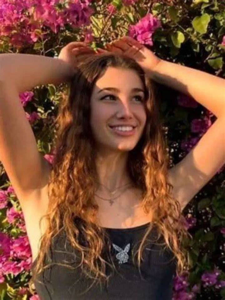 Zara Hedges Height, Age, Boyfriend, Biography, Wiki, Net Worth