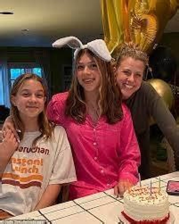 
Zoie Laurel May Herpin Height, Weight, Net Worth, Age, Birthday, Wikipedia, Who, Instagram, Biography 